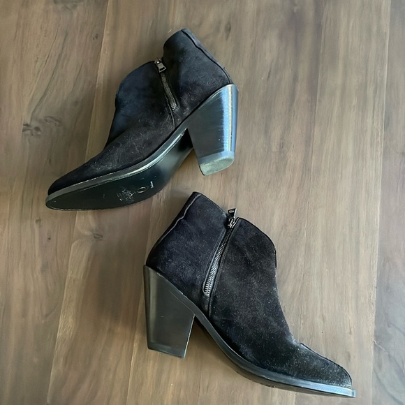NWOT Calleen Cordero black Nikkta Sueda Booties size 9 - Picture 3 of 10
